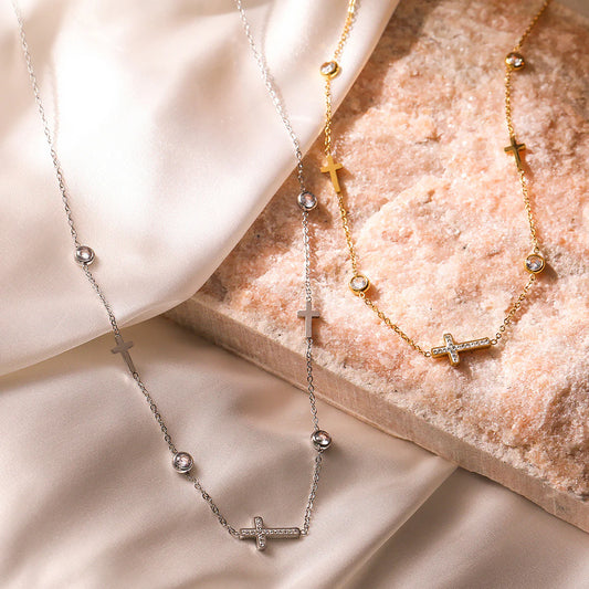Collana Croce Luminosa